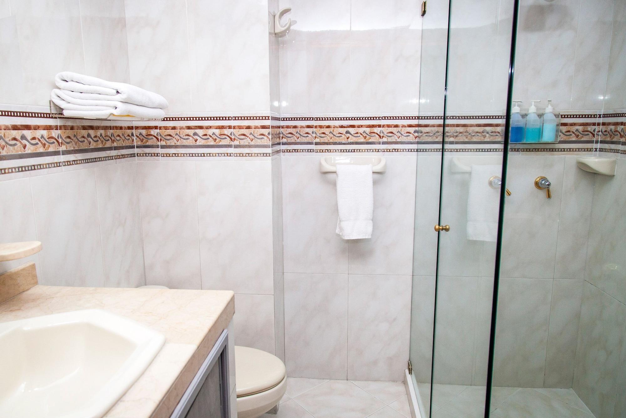 Hotel Casa Laureles Медельїн Екстер'єр фото