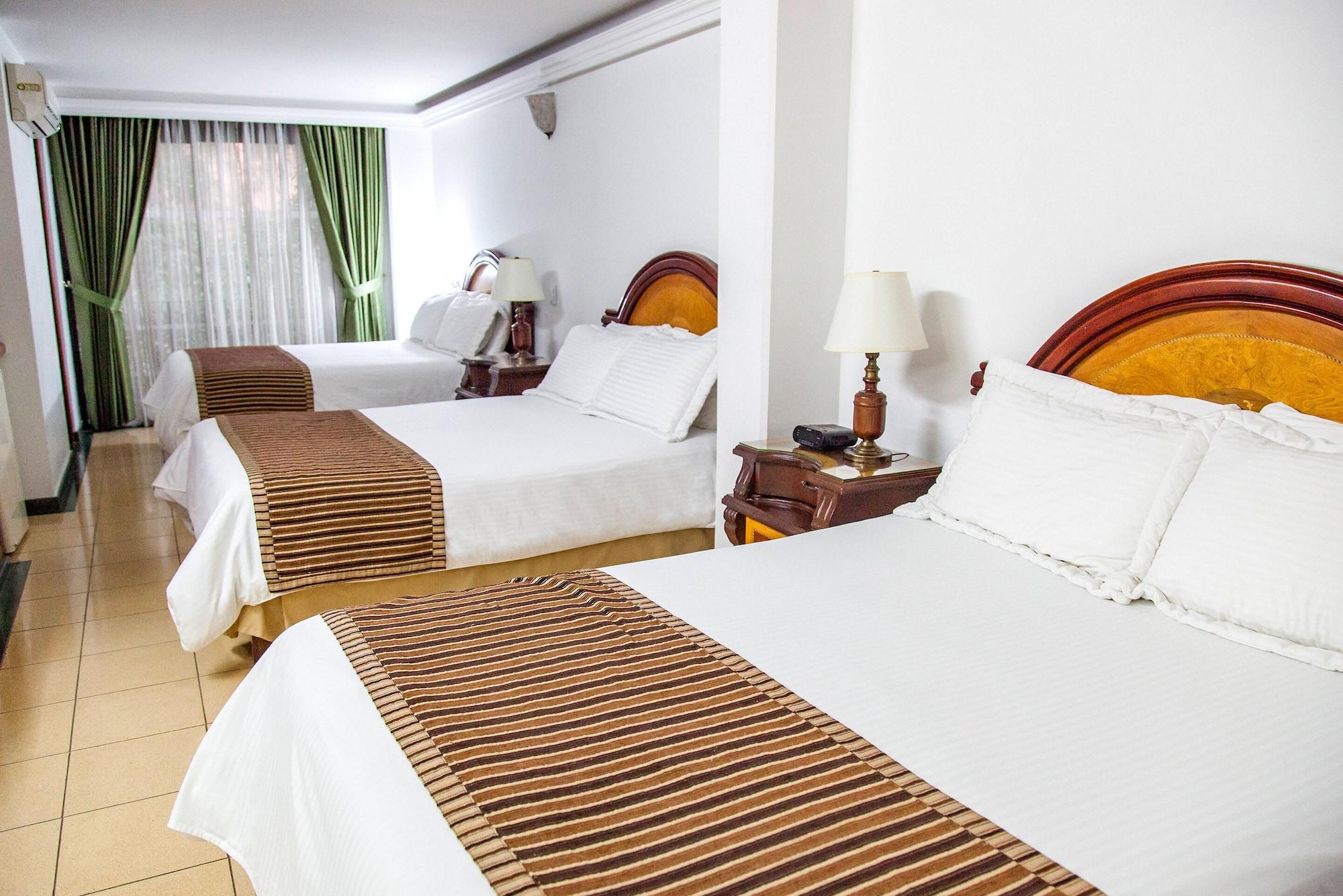 Hotel Casa Laureles Медельїн Екстер'єр фото