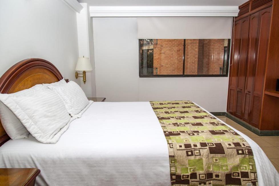Hotel Casa Laureles Медельїн Екстер'єр фото