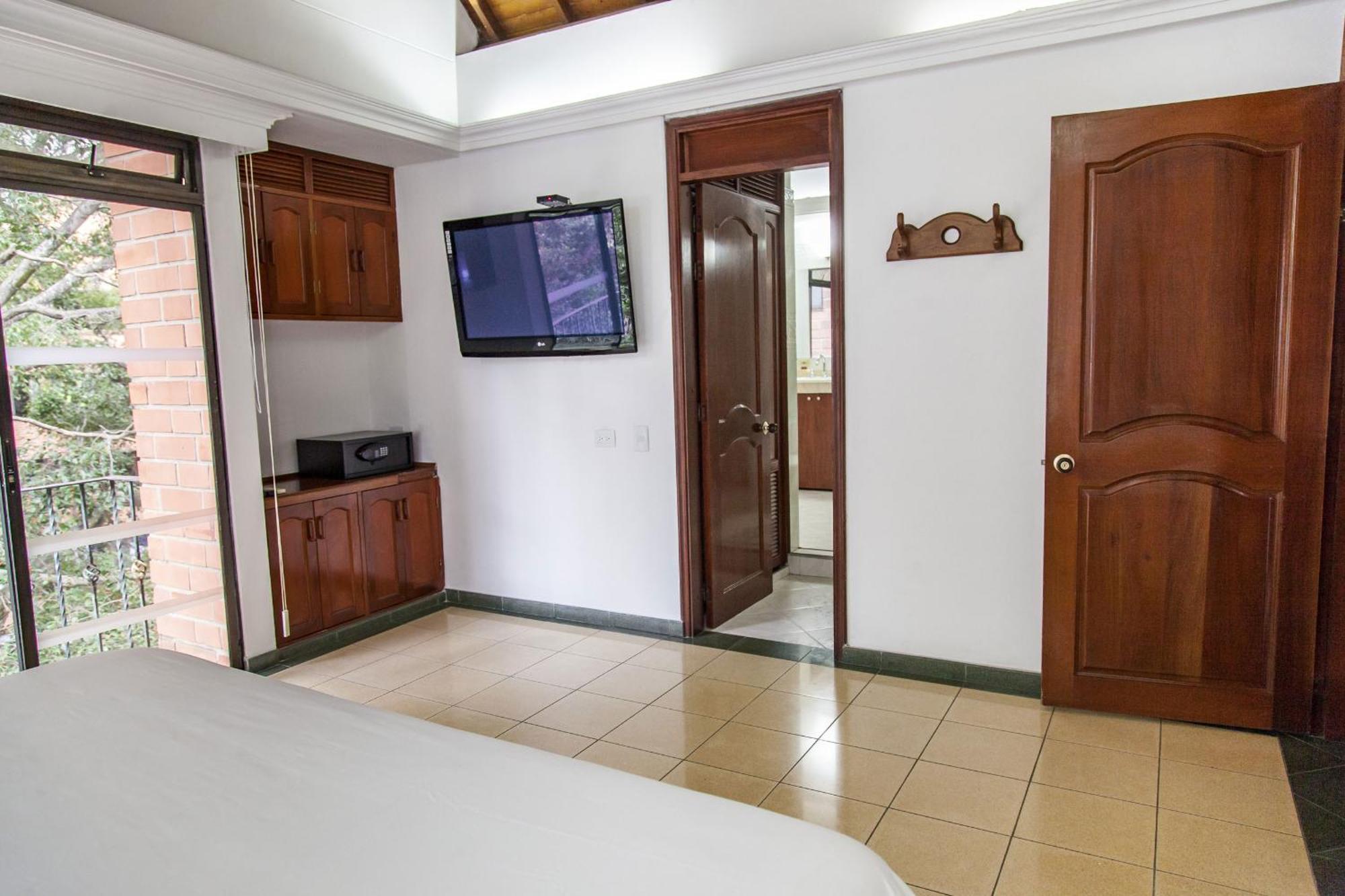 Hotel Casa Laureles Медельїн Екстер'єр фото