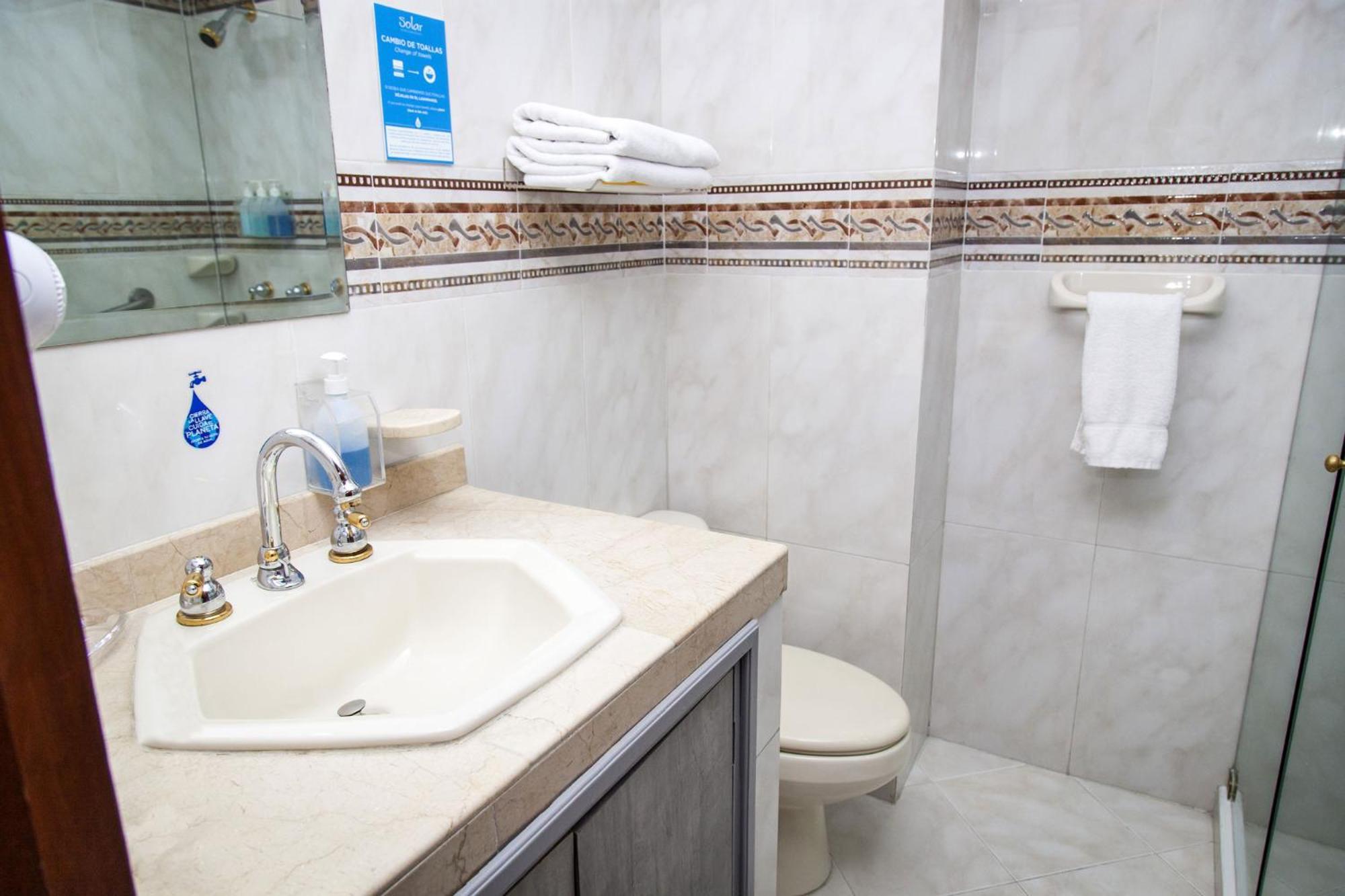 Hotel Casa Laureles Медельїн Екстер'єр фото
