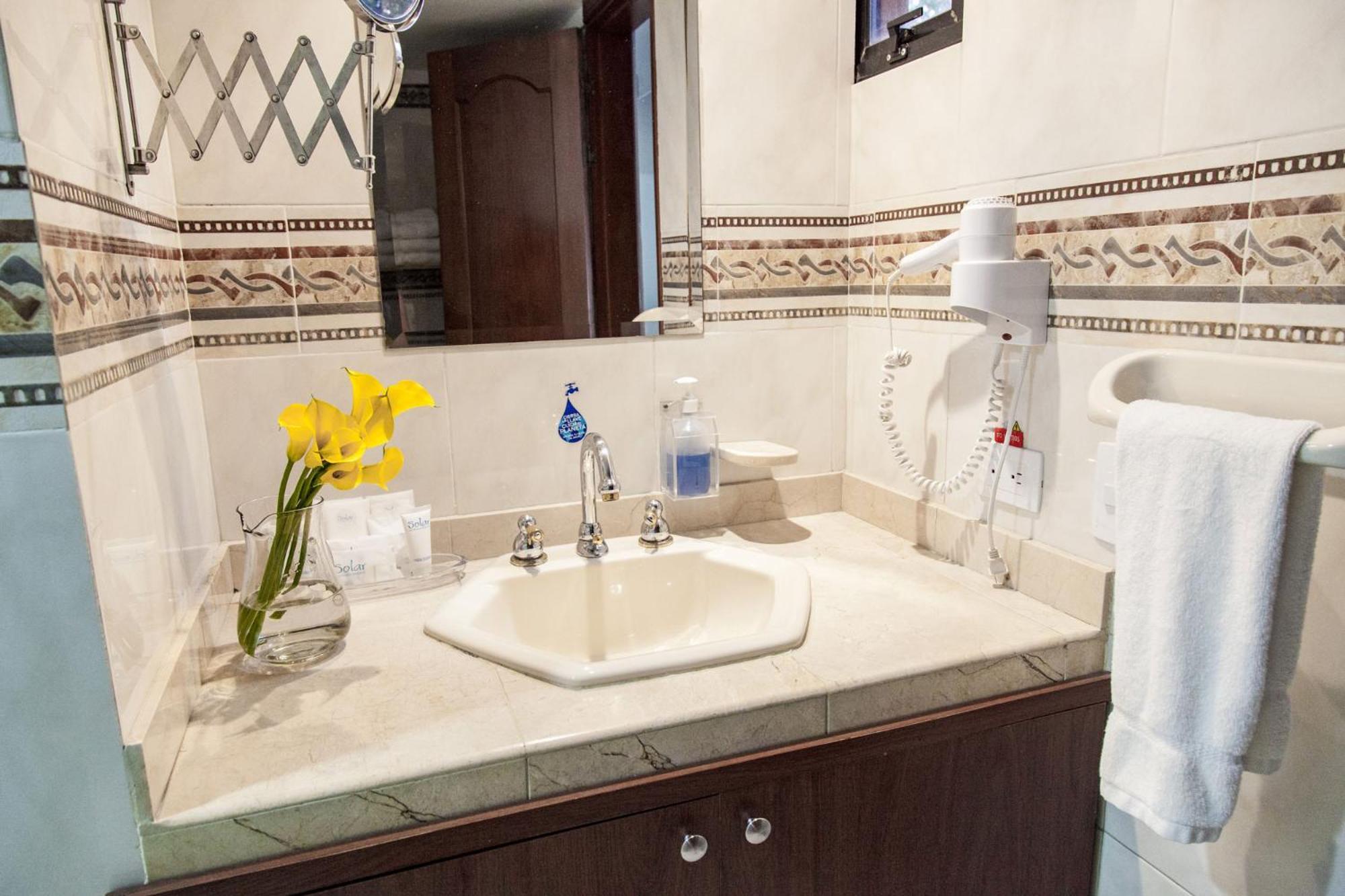 Hotel Casa Laureles Медельїн Екстер'єр фото