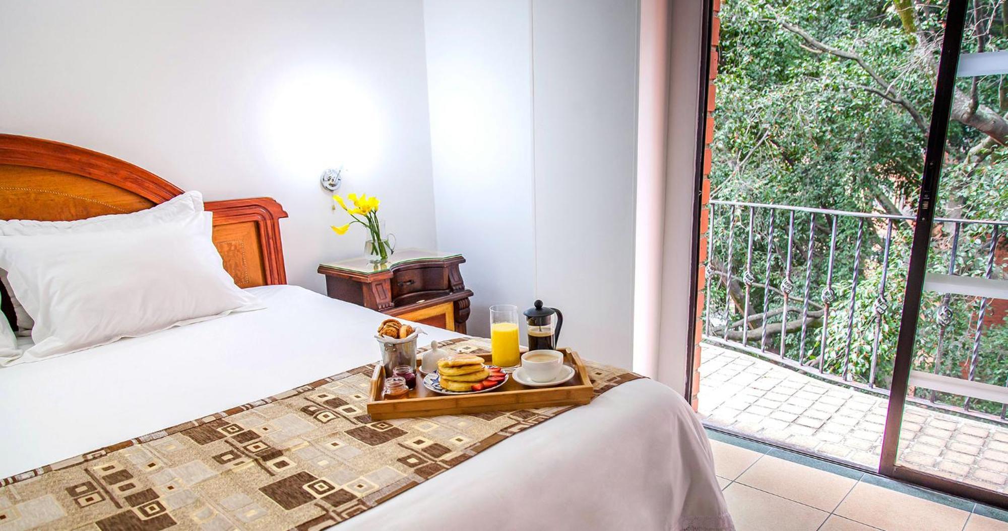Hotel Casa Laureles Медельїн Екстер'єр фото